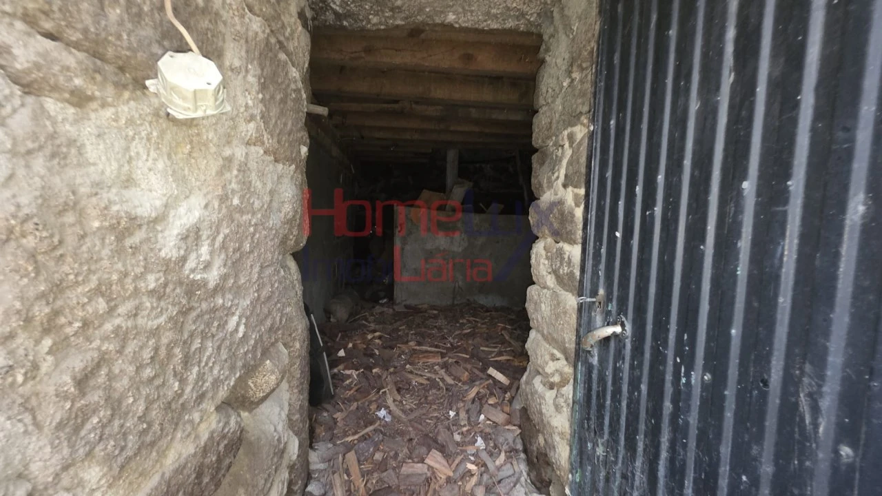 Moradia T3 para Venda em Silgueiros Foto 24