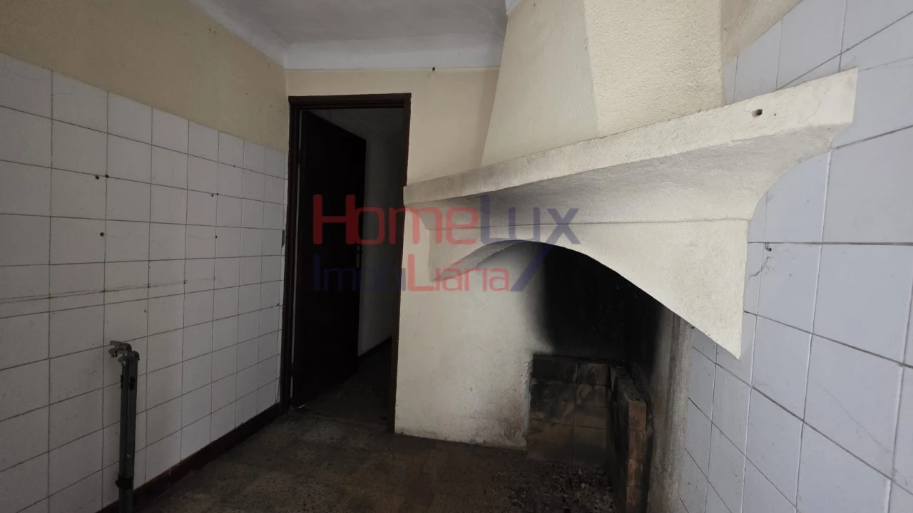 Moradia T3 para Venda em Silgueiros Foto 33