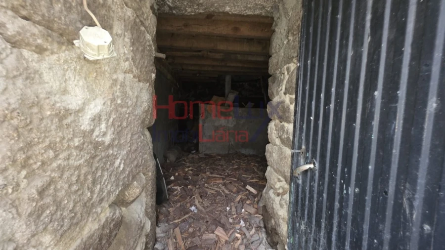 Moradia T3 para Venda em Silgueiros Foto 24