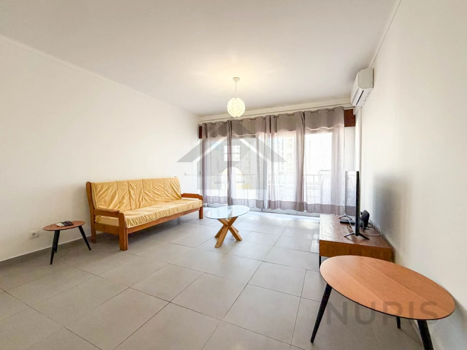 Apartamento T2 para Venda em Portimão Foto 3