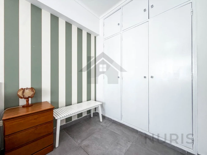 Apartamento T2 para Venda em Portimão Foto 13