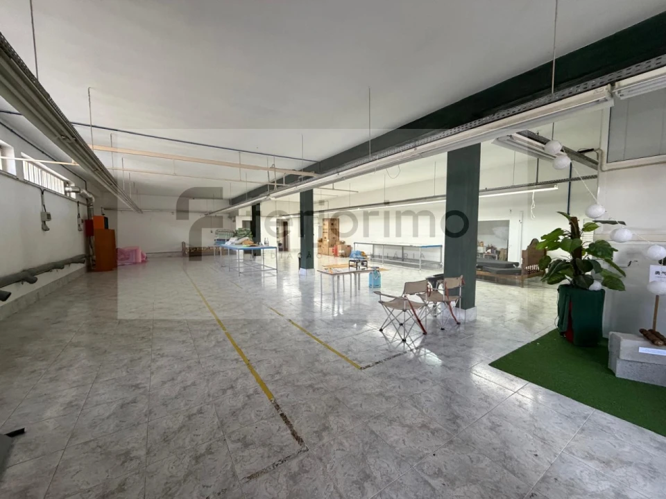 Armazém para Arrendamento em Ponte Foto 3