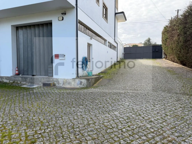 Armazém para Arrendamento em Ponte Foto 1