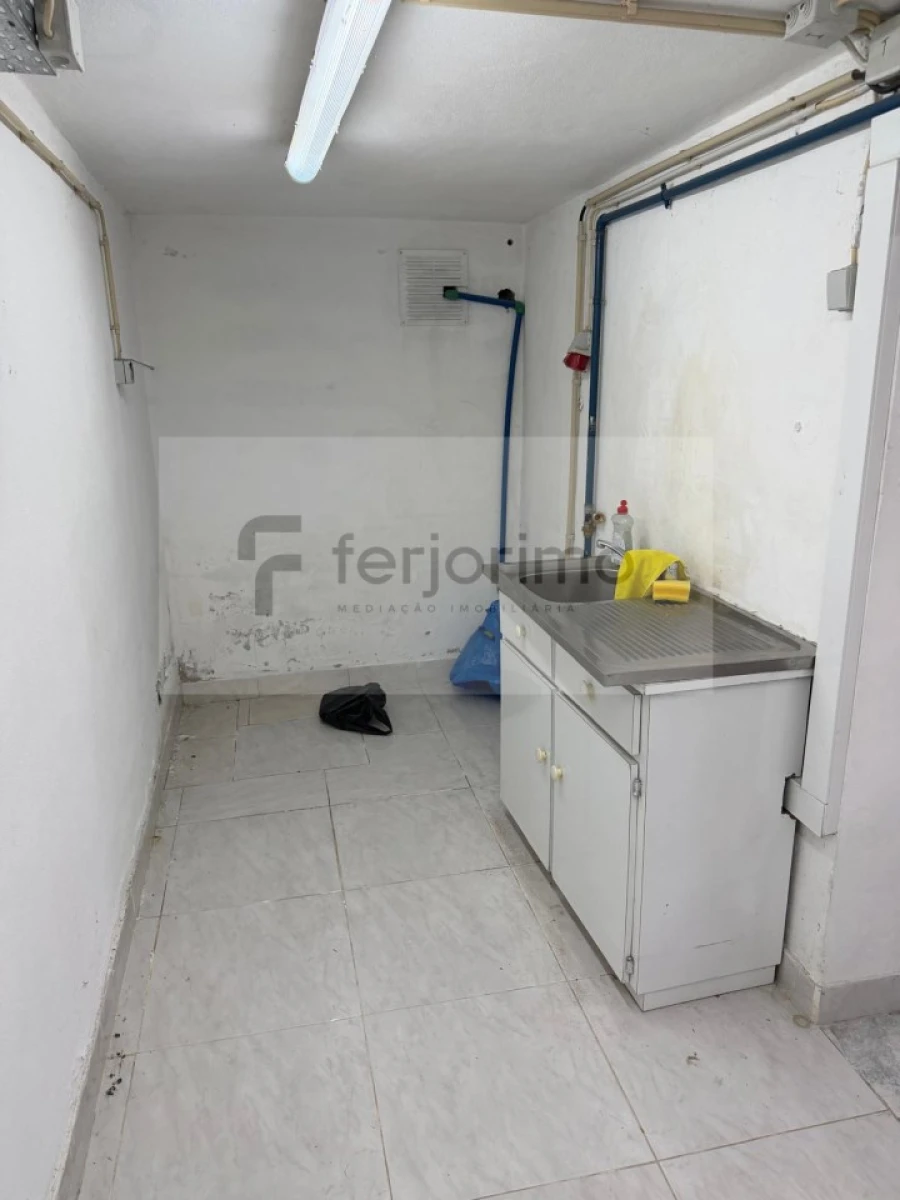 Armazém para Arrendamento em Ponte Foto 5