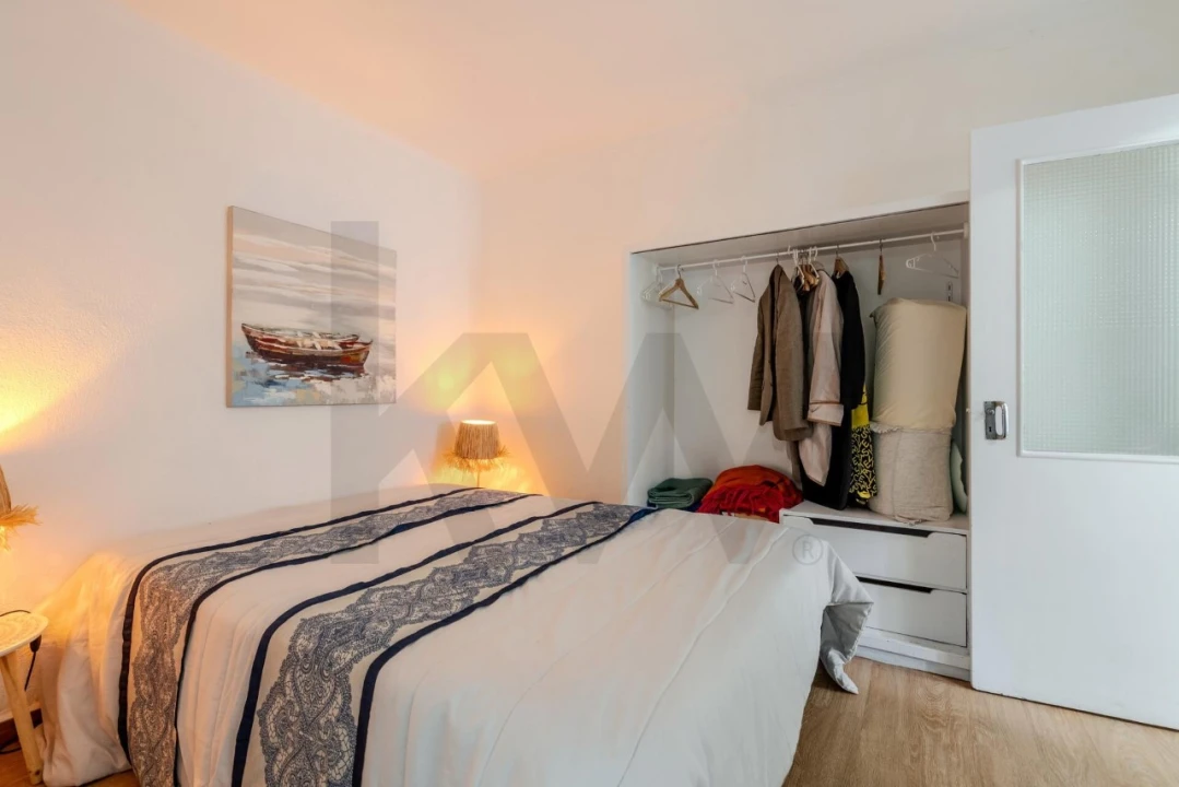 Apartamento T1 para Venda em Sesimbra (Santiago) Foto 9