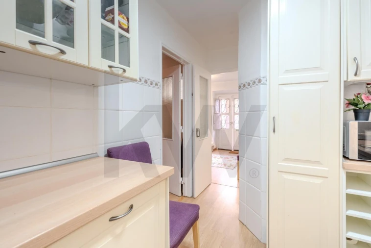 Apartamento T1 para Venda em Sesimbra (Santiago) Foto 17