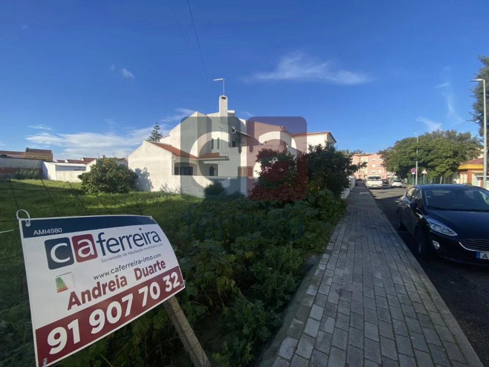 Terreno para Venda em Almeirim Foto 4