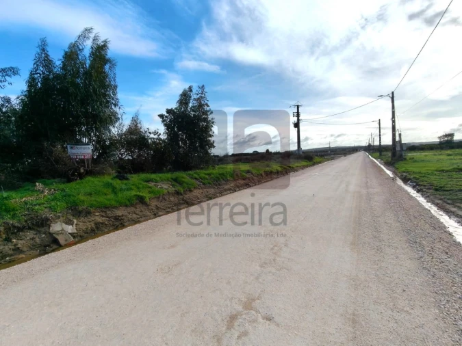 Terreno para Venda em Almeirim Foto 3