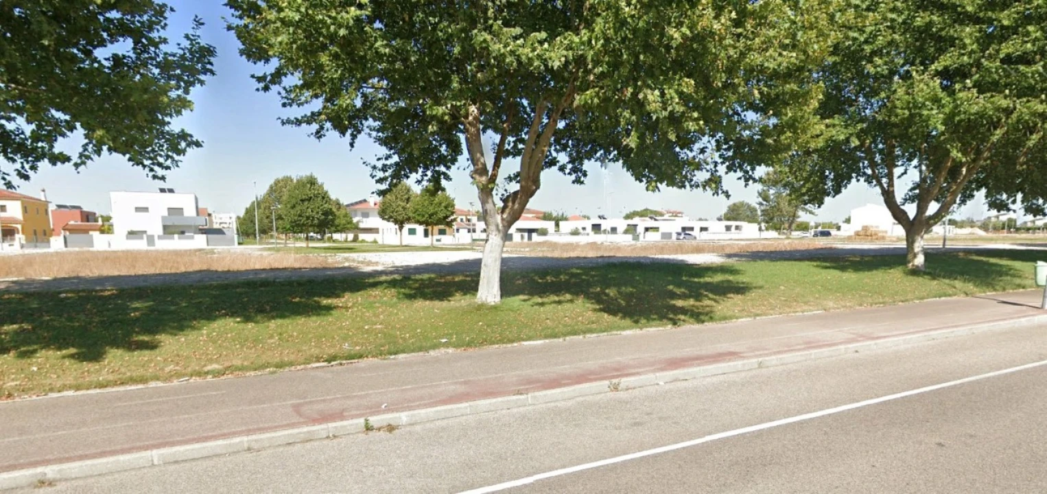 Terreno para Venda em Almeirim Foto 5