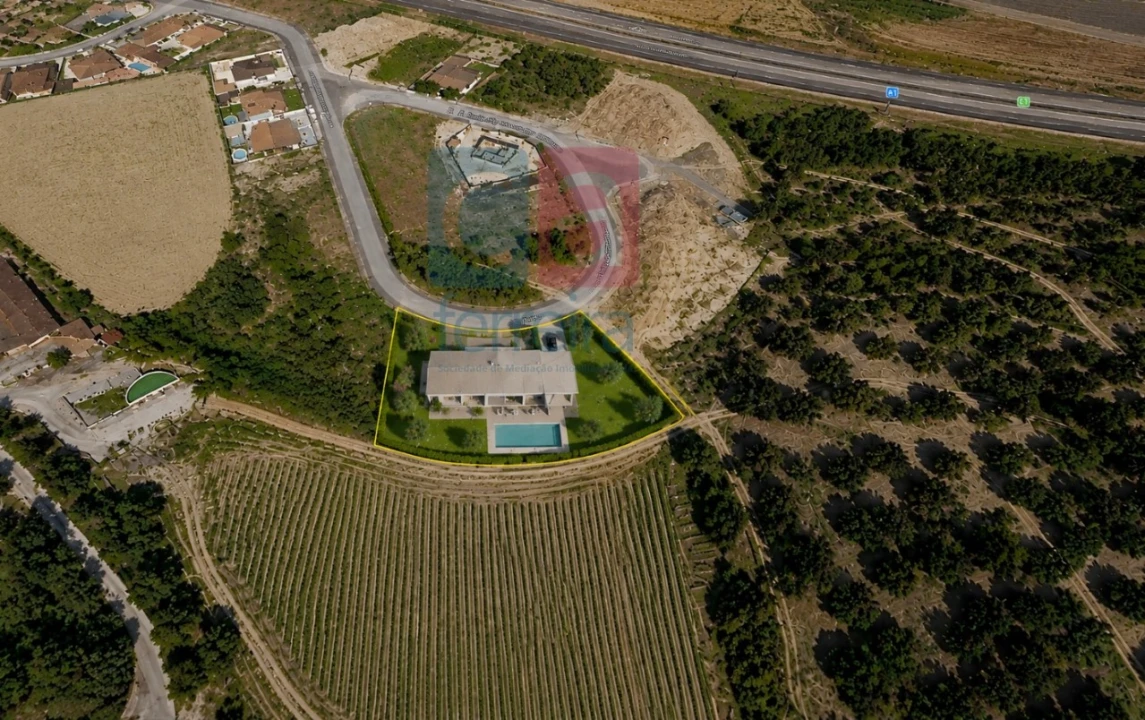 Terreno para Venda em Marvila, Ribeira Santarém, São Salvador, São Nicolau Foto 1