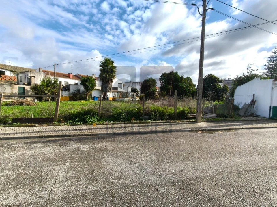 Terreno para Venda em Almeirim Foto 8