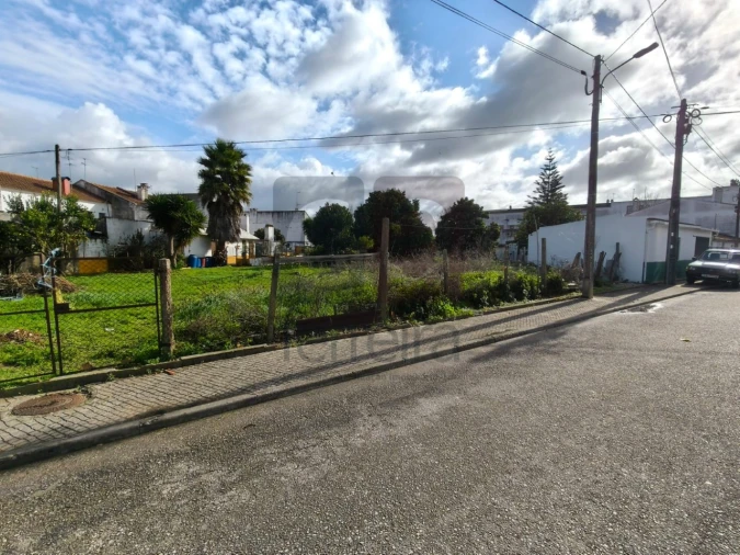 Terreno para Venda em Almeirim Foto 4