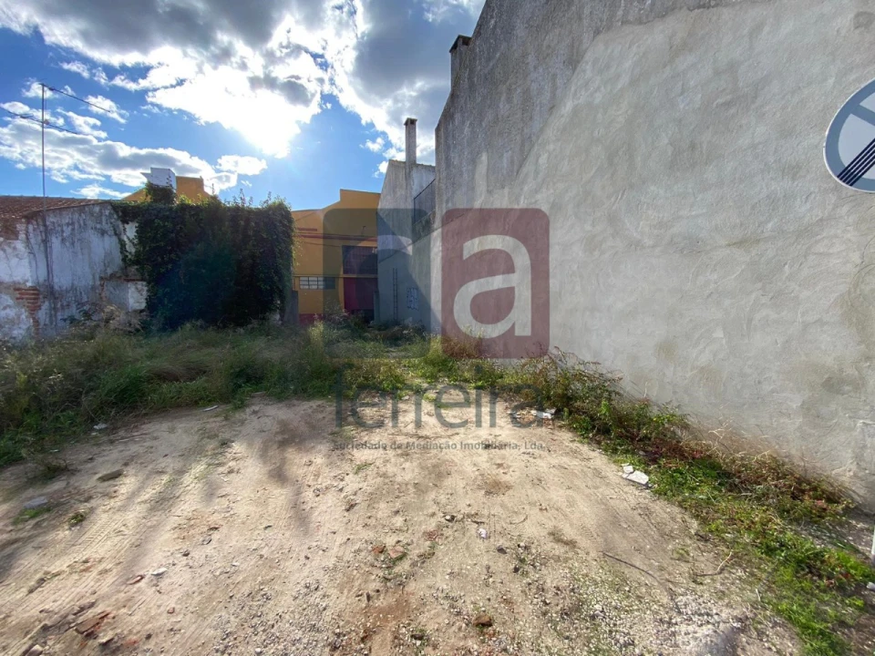 Terreno para Venda em Almeirim Foto 6