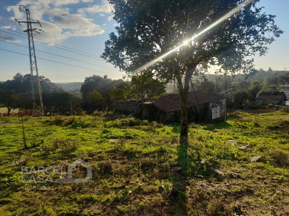 Terreno para Venda em Vila Cova e Feitos Foto 8