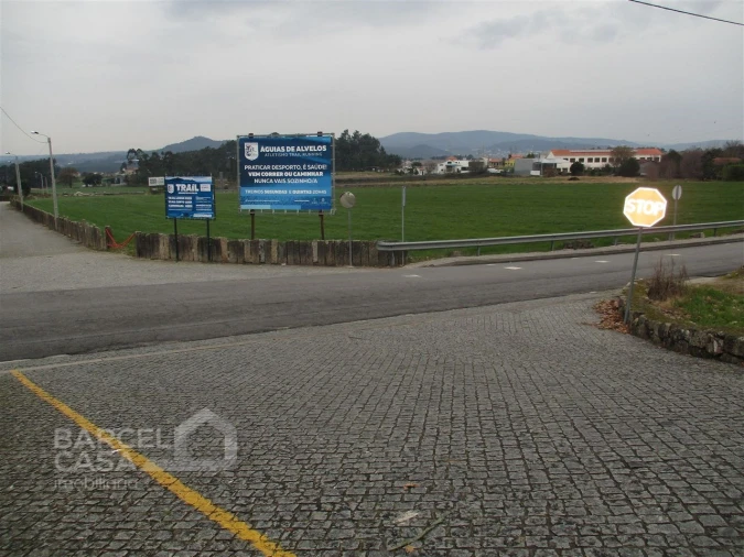 Terreno para Venda em Alvelos Foto 6