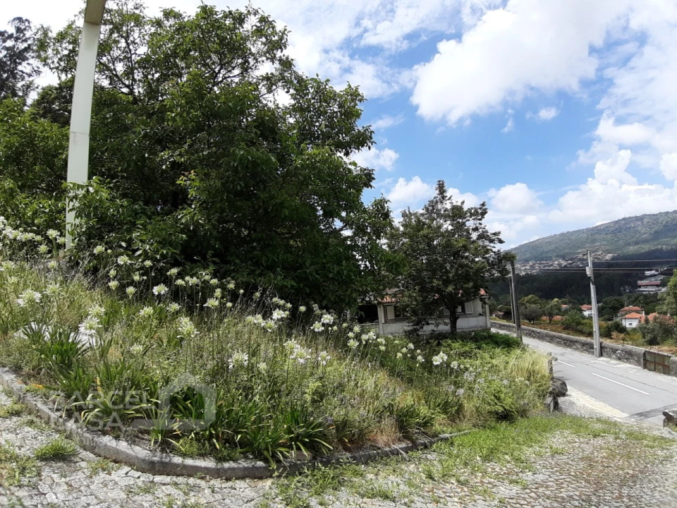Terreno para Venda em Durrães e Tregosa Foto 2