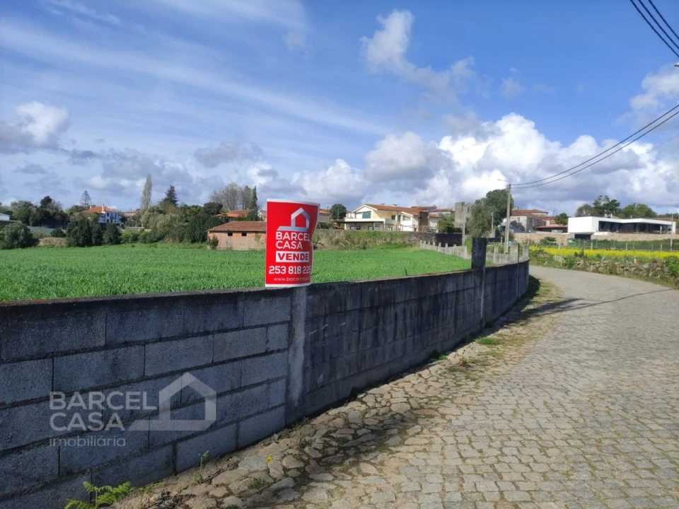 Terreno para Venda em Gemeses Foto 1
