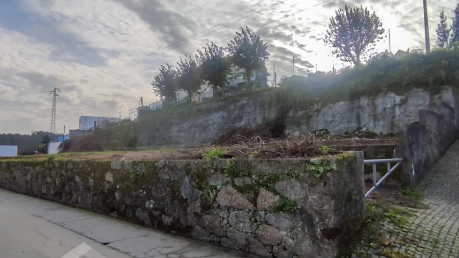 Terreno para Venda em Silveiros e Rio Covo (Santa Eulália)