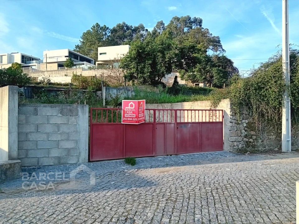 Terreno para Venda em Abade de Neiva Foto 1