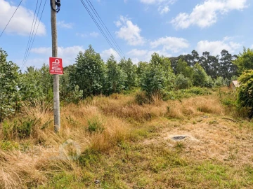 Terreno para Venda em Perelhal