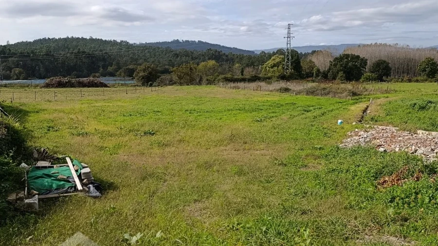 Terreno para Venda em Alheira e Igreja Nova