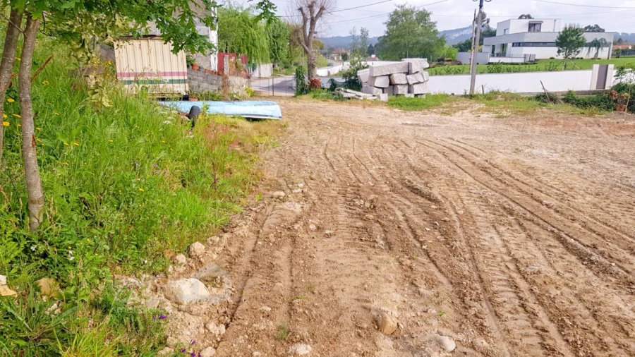 Terreno para Venda em Verdoejo Foto 12