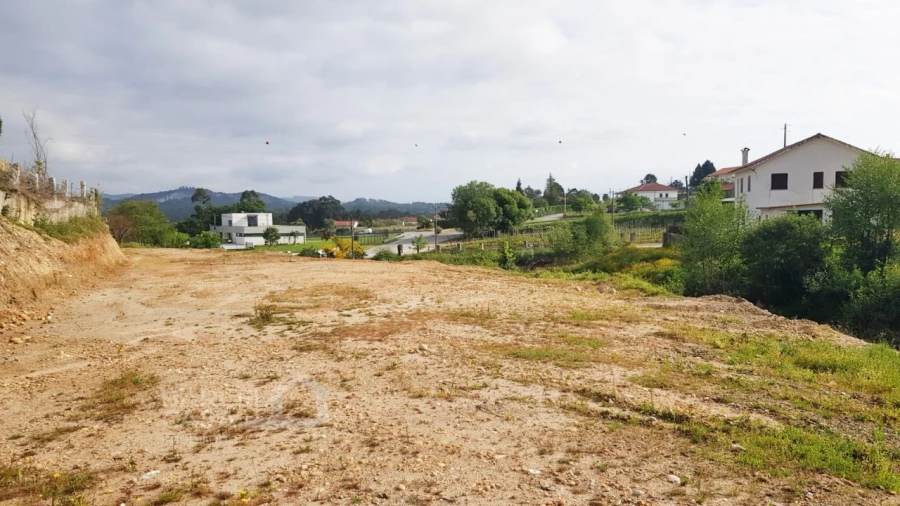 Terreno para Venda em Verdoejo Foto 24