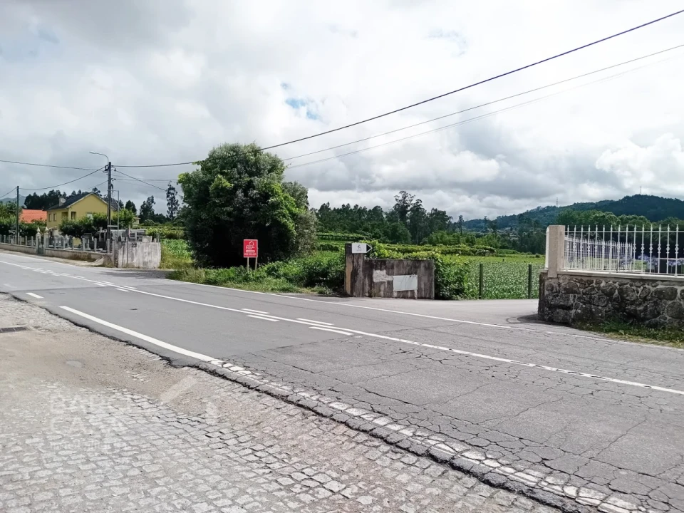 Terreno para Venda em Balugães Foto 4