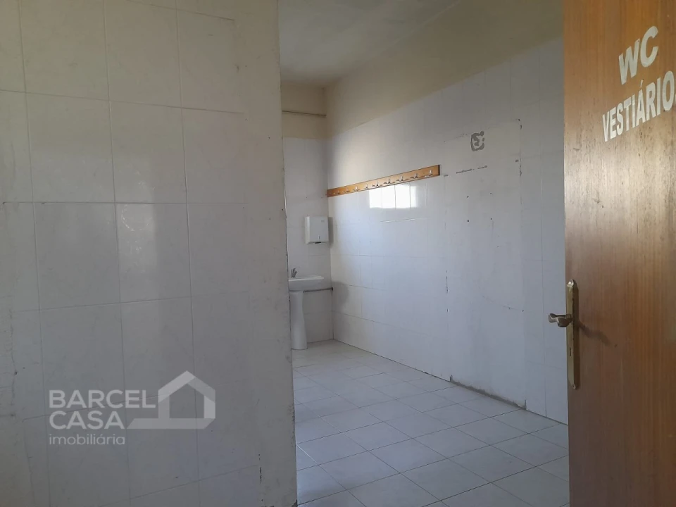 Armazém para Venda em Abade de Neiva Foto 6