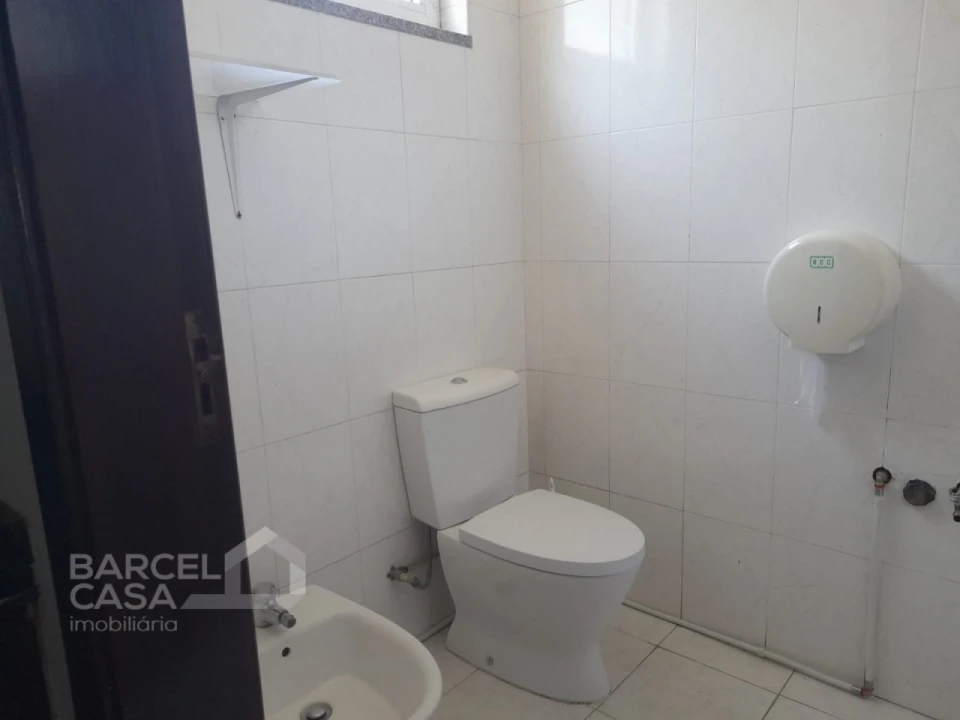 Armazém para Venda em Abade de Neiva Foto 11