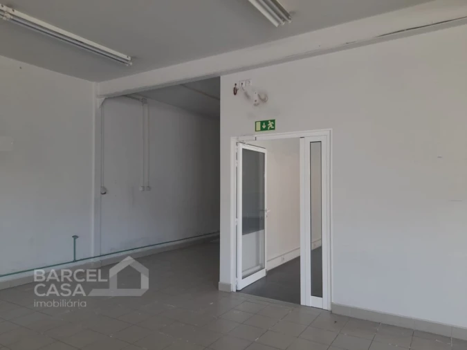 Armazém para Venda em Abade de Neiva Foto 4