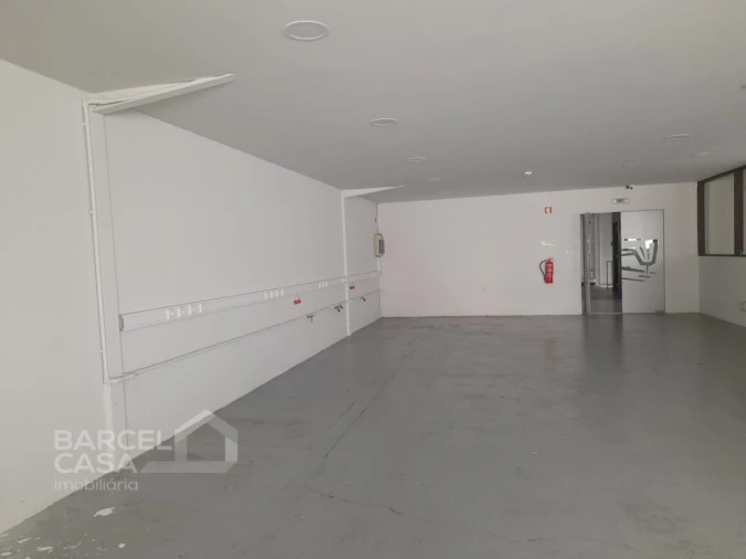 Armazém para Venda em Abade de Neiva Foto 18