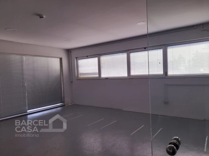 Armazém para Venda em Abade de Neiva Foto 17