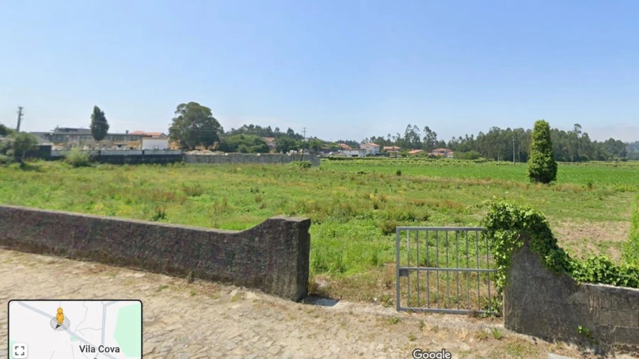 Terreno para Venda em Vila Cova e Feitos