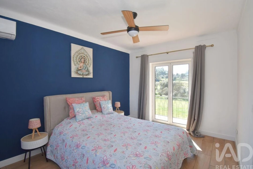 Moradia T5 para Venda em Cumeeira Foto 23