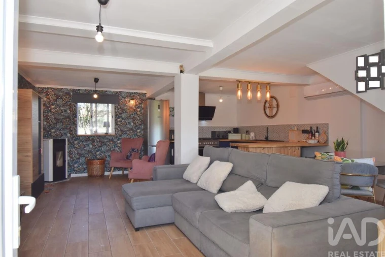 Moradia T5 para Venda em Cumeeira Foto 7