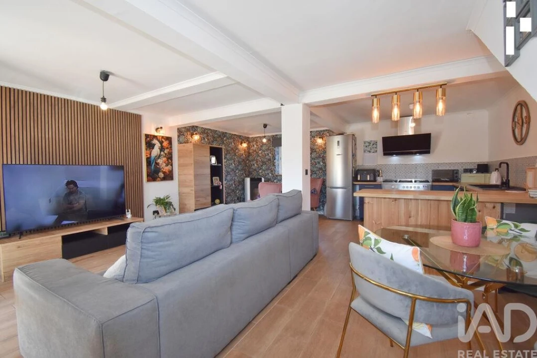 Moradia T5 para Venda em Cumeeira Foto 10