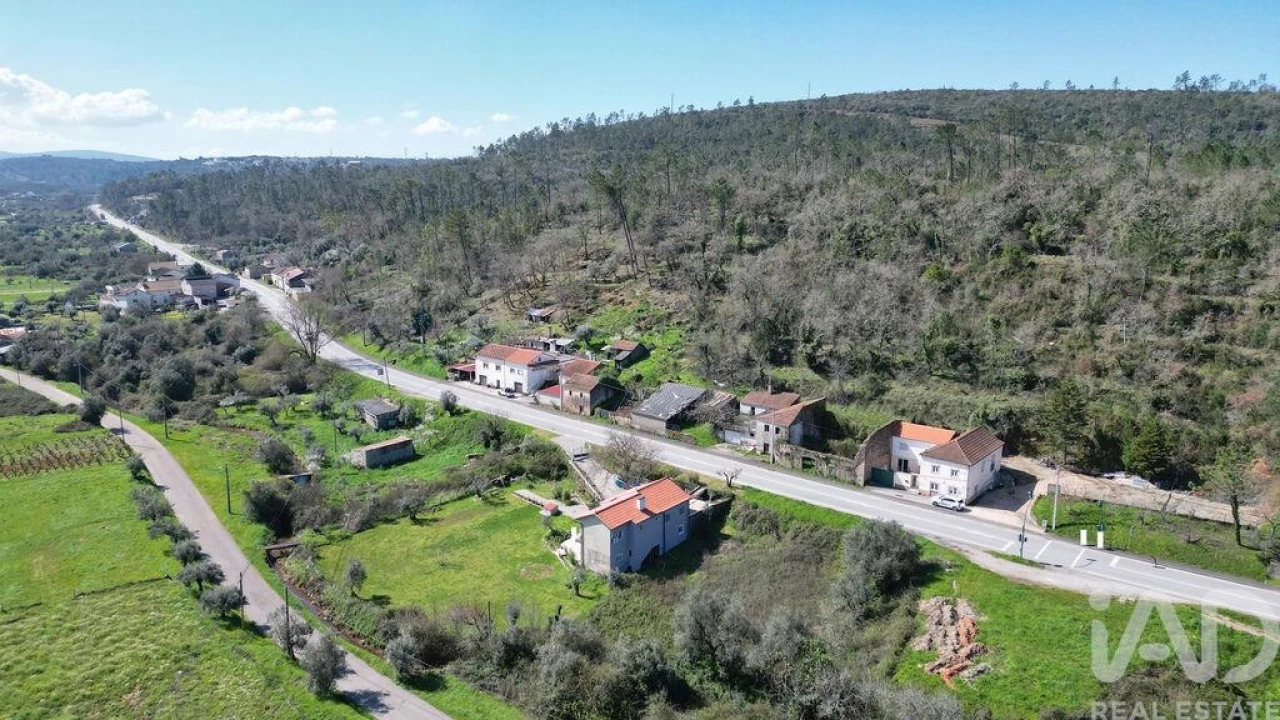 Moradia T5 para Venda em Cumeeira Foto 39