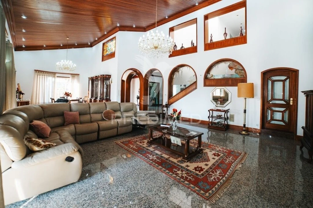 Moradia T5 para Venda em Lama Foto 5