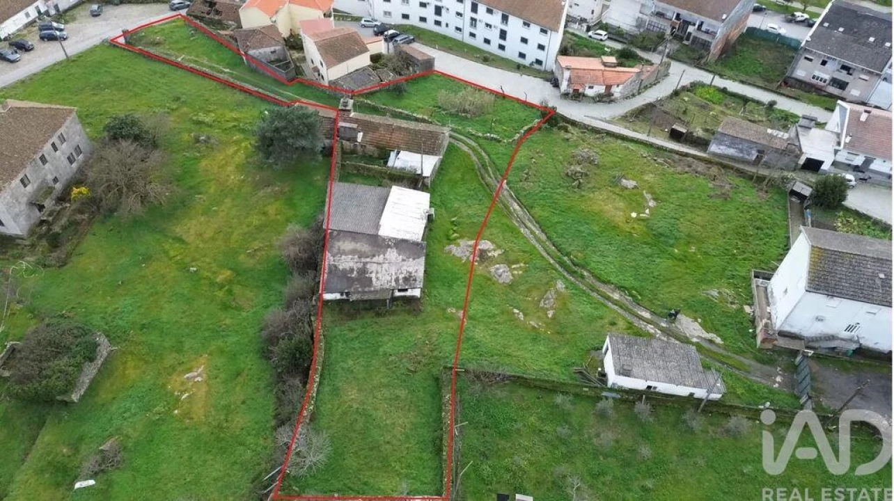 Terreno para Venda em Alijo Foto 1