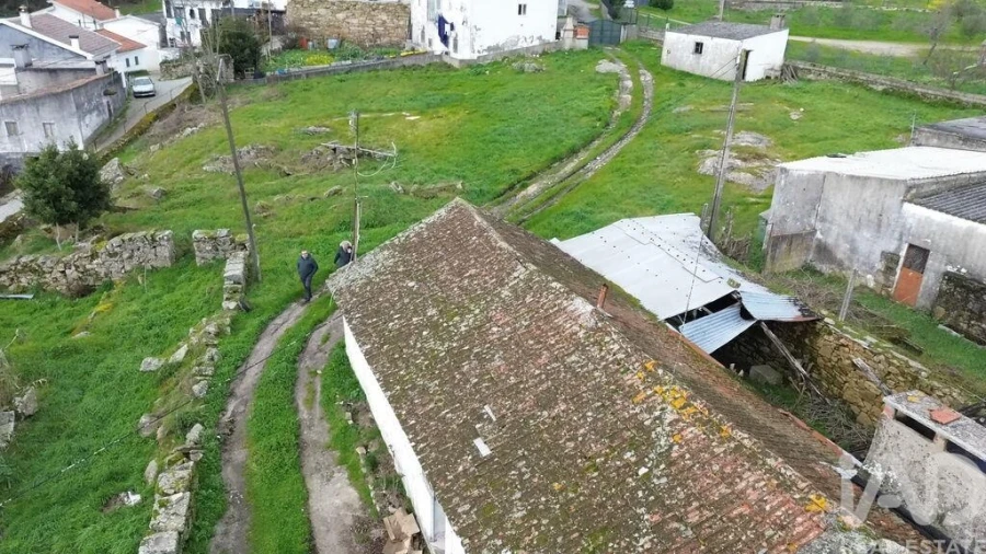 Terreno para Venda em Alijo Foto 14