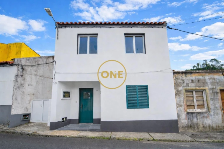 Moradia T3 para Venda em Furnas Foto 1