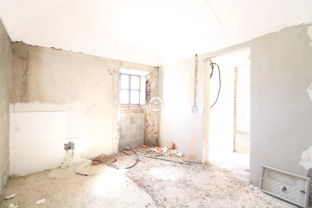 Moradia T3 para Venda em Santiago Maior Foto 5