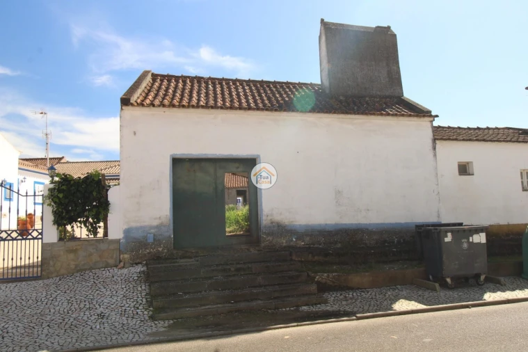 Moradia T3 para Venda em Santiago Maior Foto 24