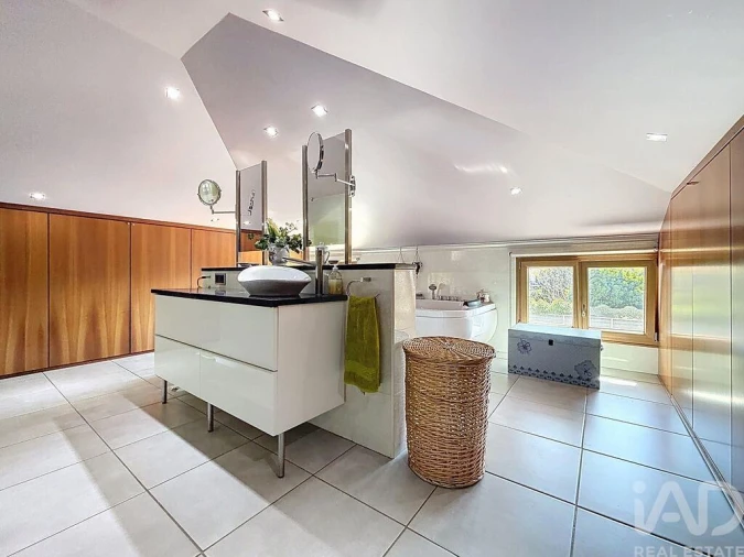 Moradia T6 para Venda em Almancil Foto 11