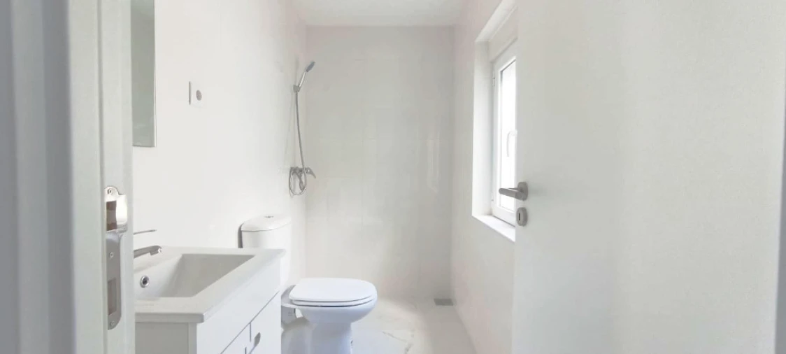 Moradia T4 para Venda em Santo Antonio dos Olivais Foto 8