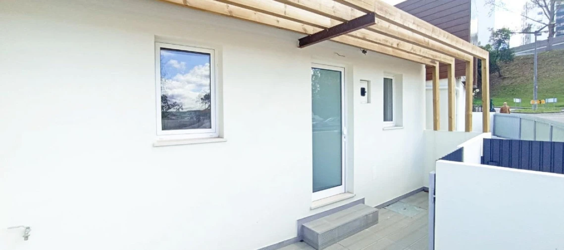 Moradia T4 para Venda em Santo Antonio dos Olivais Foto 5