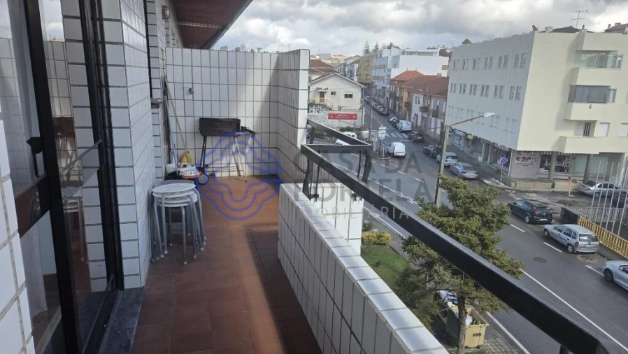 Apartamento T2 para Venda em Ermesinde Foto 3