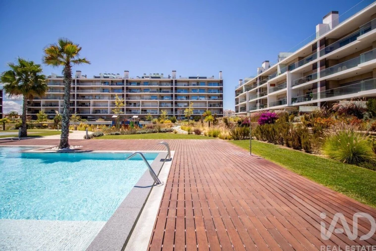 Apartamento T3 para Venda em Alcochete Foto 30