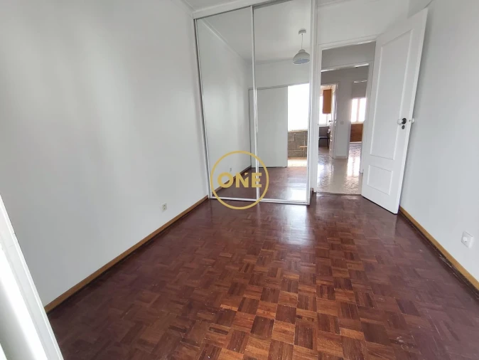 Apartamento T2 para Venda em São Domingos de Rana Foto 13